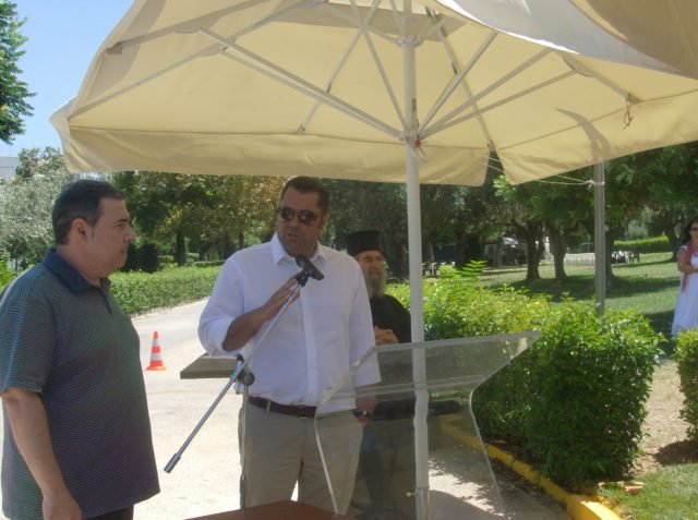 Τραγελαφικά σκηνικά Τσακνή και Ραχήλ: «Σκάσε επιτέλους -Είστε ξετσίπωτοι» [εικόνες & βίντεο] | iefimerida.gr 2