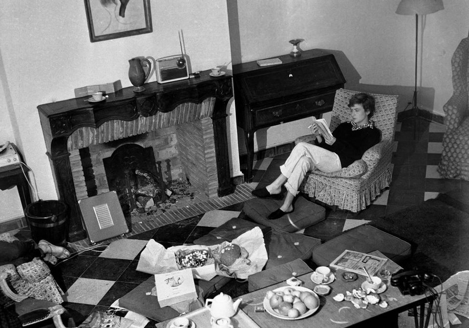 Φρανσουάζ Σαγκάν, η «καταραμένη» Γαλλίδα συγγραφέας που πέθανε άφραγκη [εικόνες] | iefimerida.gr 13