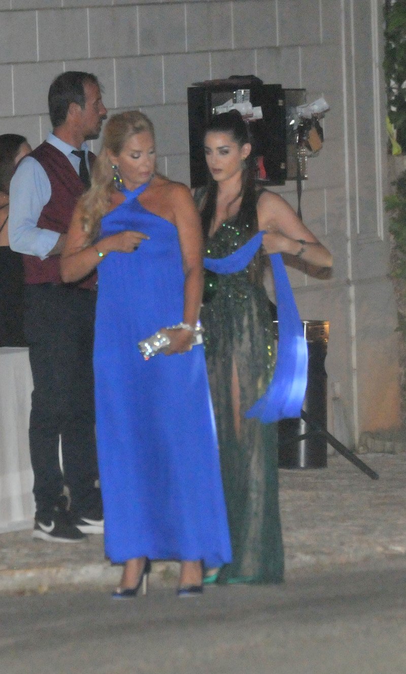 Γάμος Ρουβά-Ζυγούλη: Ολη η σόουμπιζ ήταν εκεί -Οσκαρικές τουαλέτες και πόζες στην έπαυλη Βαρδινογιάννη [εικόνες] | iefimerida.gr 28