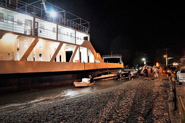 Βάρκες βγήκαν στη στεριά στο Ρίο, λύθηκαν τα φεριμπότ -Σάρωσε την περιοχή η «Μέδουσα» [εικόνες & βίντεο] | iefimerida.gr 5