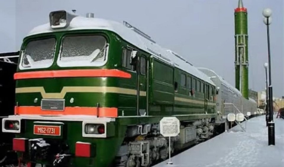 Η Ρωσία ετοιμάζει «αόρατο» πυρηνικό τρένο και πυραύλους ικανούς να εξαφανίσουν ολόκληρες χώρες από τον χάρτη [βίντεο]  | iefimerida.gr 1