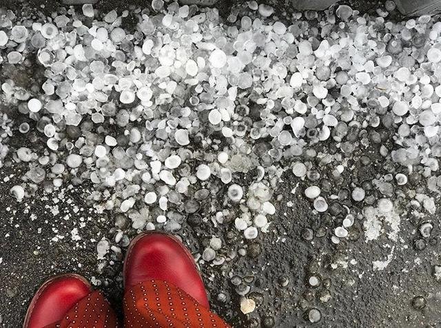 Χάος στη Μόσχα από την «καταιγίδα του αιώνα» -Βροχές και χαλάζι [εικόνες & βίντεο]  | iefimerida.gr 4