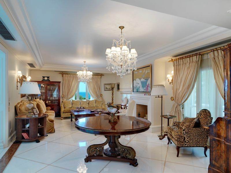 Αυτή η βίλα στο Καβούρι πωλείται για 17 εκατ. ευρώ [εικόνες] | iefimerida.gr 1