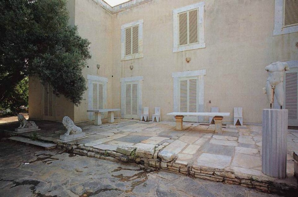 Τι απέγινε η βίλα του Ιόλα στην Αγία Παρασκευή [εικόνες] | iefimerida.gr 8