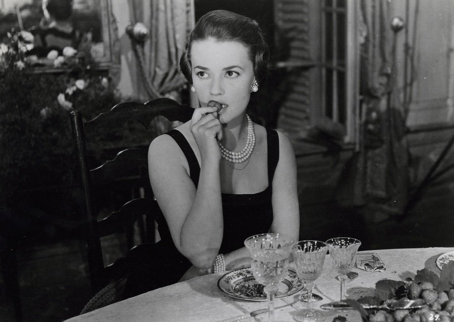 Πέθανε η ντίβα του γαλλικού σινεμά Ζαν Μορό -Λατρεμένη για την ομορφιά της και την επιβλητική φωνή της [εικόνες & βίντεο] | iefimerida.gr 0