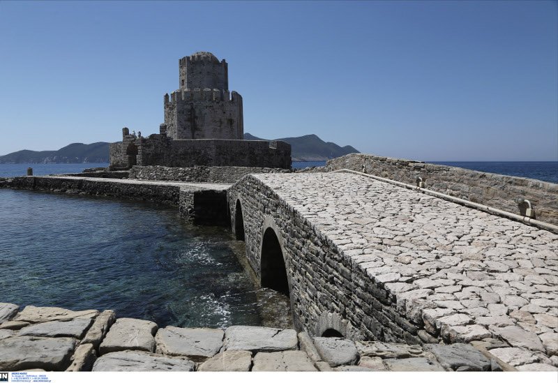 Το Κάστρο της Μεθώνης βρίσκεται μέσα στη θάλασσα! Φτιάχτηκε το 1209, εντυπωσιάζει και σήμερα [εικόνες] | iefimerida.gr 5