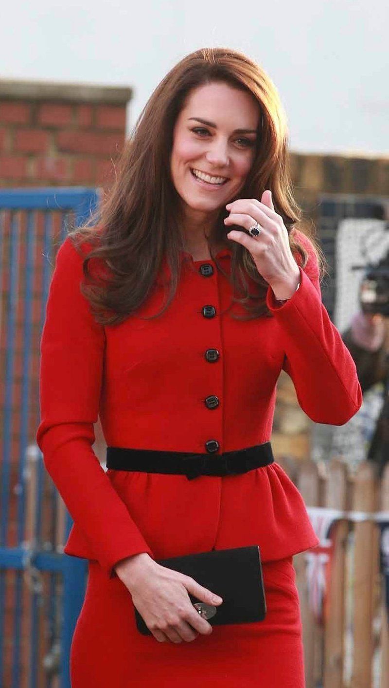 Η Κέιτ Μίντλετον έκανε την πιο σέξι εμφάνισή της (από τότε που παντρεύτηκε) -Στο Μπάκιγχαμ με βαθύ ντεκολτέ [εικόνα] | iefimerida.gr 2