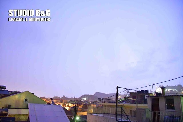 Εκατοντάδες κεραυνοί έκαναν τη νύχτα μέρα στο Ναύπλιο [εικόνες & βίντεο] | iefimerida.gr 3