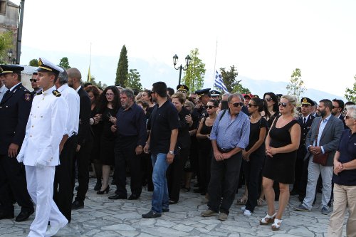 Κέρκυρα: Το τελευταίο αντίο στον 33χρονο δόκιμο ανθυποπυραγό Αριστείδη Μουζακίτη [εικόνες] | iefimerida.gr 4