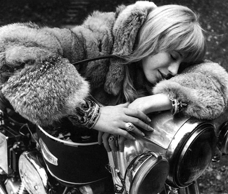 Μάριαν Φέιθφουλ, η μόνη γυναίκα που γλίτωσε από τον Μικ Τζάγκερ [εικόνες] | iefimerida.gr 4