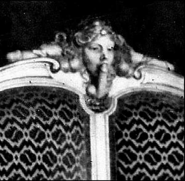 Τα πορνογραφικά έπιπλα της αυτοκράτειρας Αικατερίνης που άφησαν εποχή [εικόνες] | iefimerida.gr 9