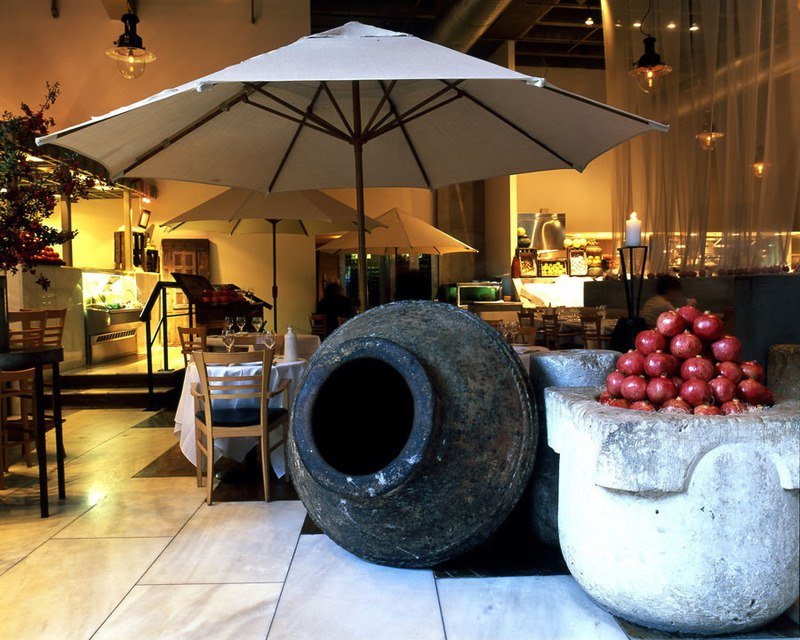 Το ιδιαίτερο ελληνικό εστιατόριο στη Νέα Υόρκη όπου τρώνε οι Καρντάσιανς [εικόνες] | iefimerida.gr 2