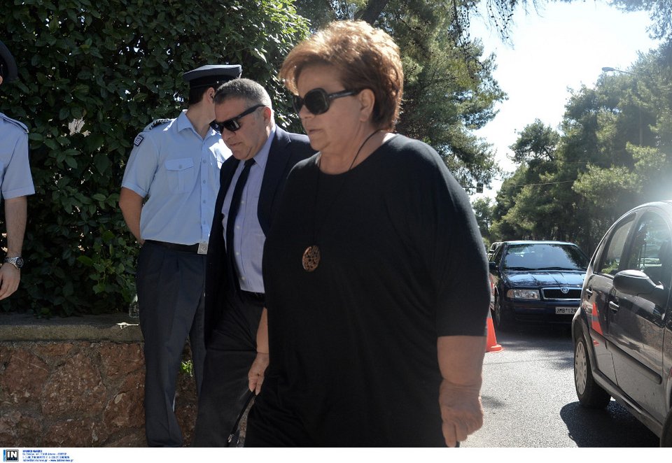 Το ύστατο χαίρε στον Μίνωα Κυριακού -Ηταν όλοι εκεί [εικόνες] | iefimerida.gr 25