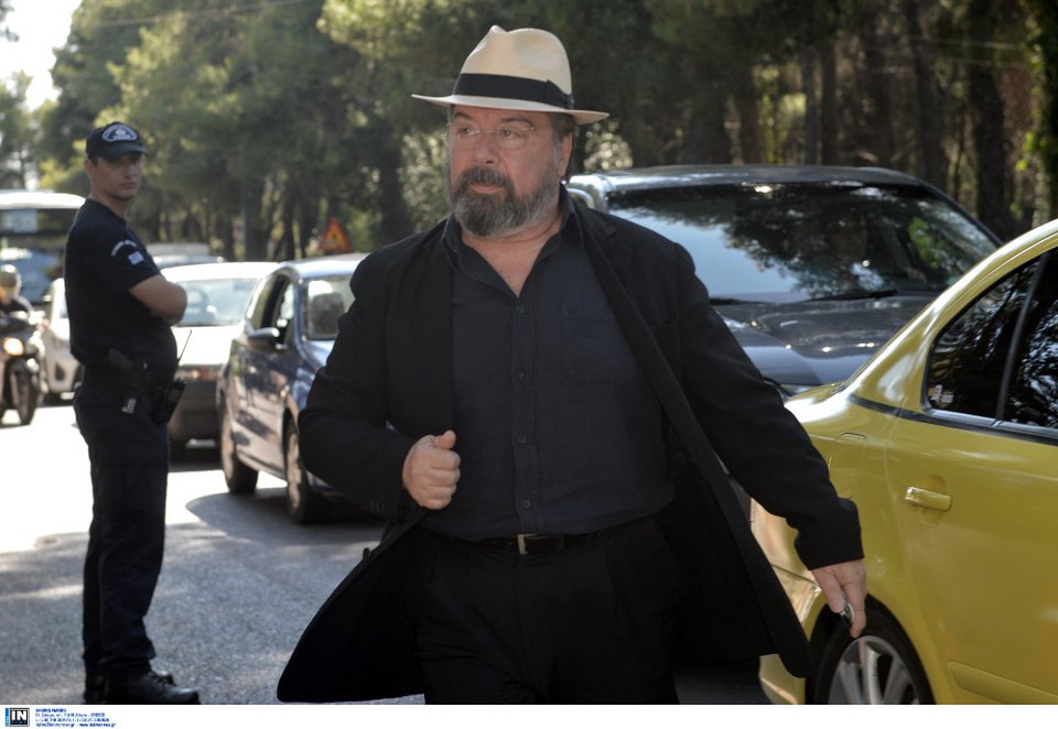 Το ύστατο χαίρε στον Μίνωα Κυριακού -Ηταν όλοι εκεί [εικόνες] | iefimerida.gr 16