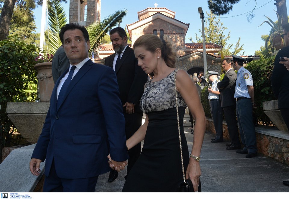 Το ύστατο χαίρε στον Μίνωα Κυριακού -Ηταν όλοι εκεί [εικόνες] | iefimerida.gr 10