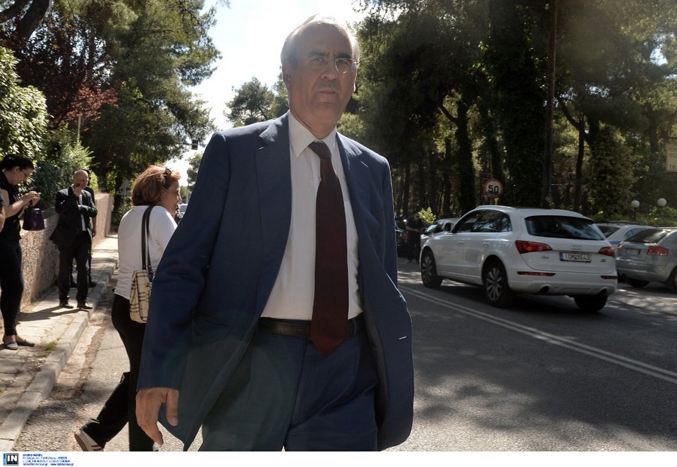 Το ύστατο χαίρε στον Μίνωα Κυριακού -Ηταν όλοι εκεί [εικόνες] | iefimerida.gr 22