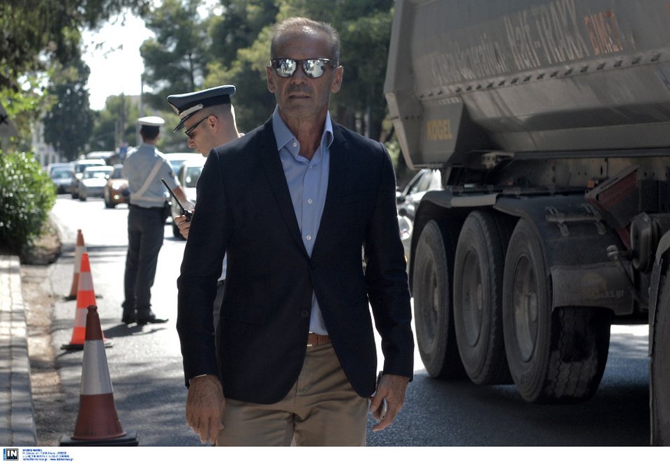 Το ύστατο χαίρε στον Μίνωα Κυριακού -Ηταν όλοι εκεί [εικόνες] | iefimerida.gr 24