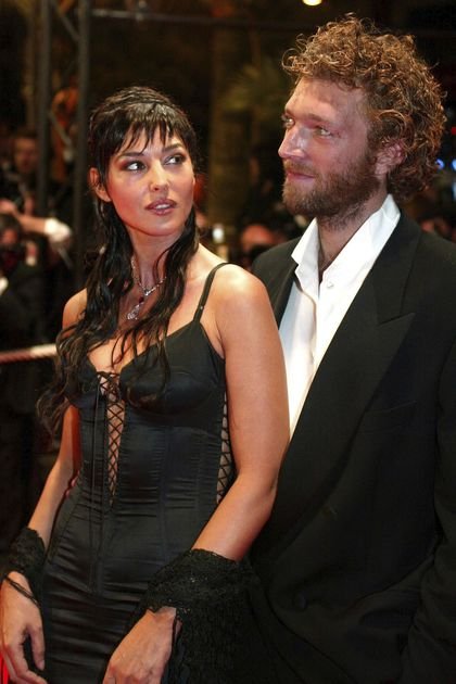 Ο Βενσάν Κασέλ στο κρεβάτι με μια μικρούλα [εικόνες] | iefimerida.gr 0