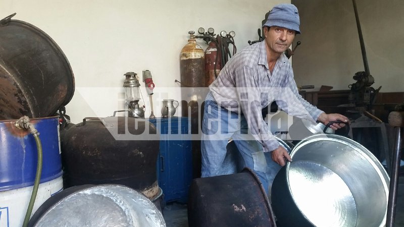Τέχνη βγαλμένη από την παράδοση -Ο τελευταίος γανωτής της Νάξου [εικόνες] | iefimerida.gr 4
