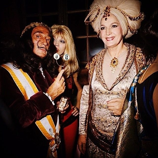 Σουρεαλιστικά, ελιτίστικα και σνομπ -Τα πάρτι των Ρότσιλντ που άφησαν εποχή [εικόνες] | iefimerida.gr 41