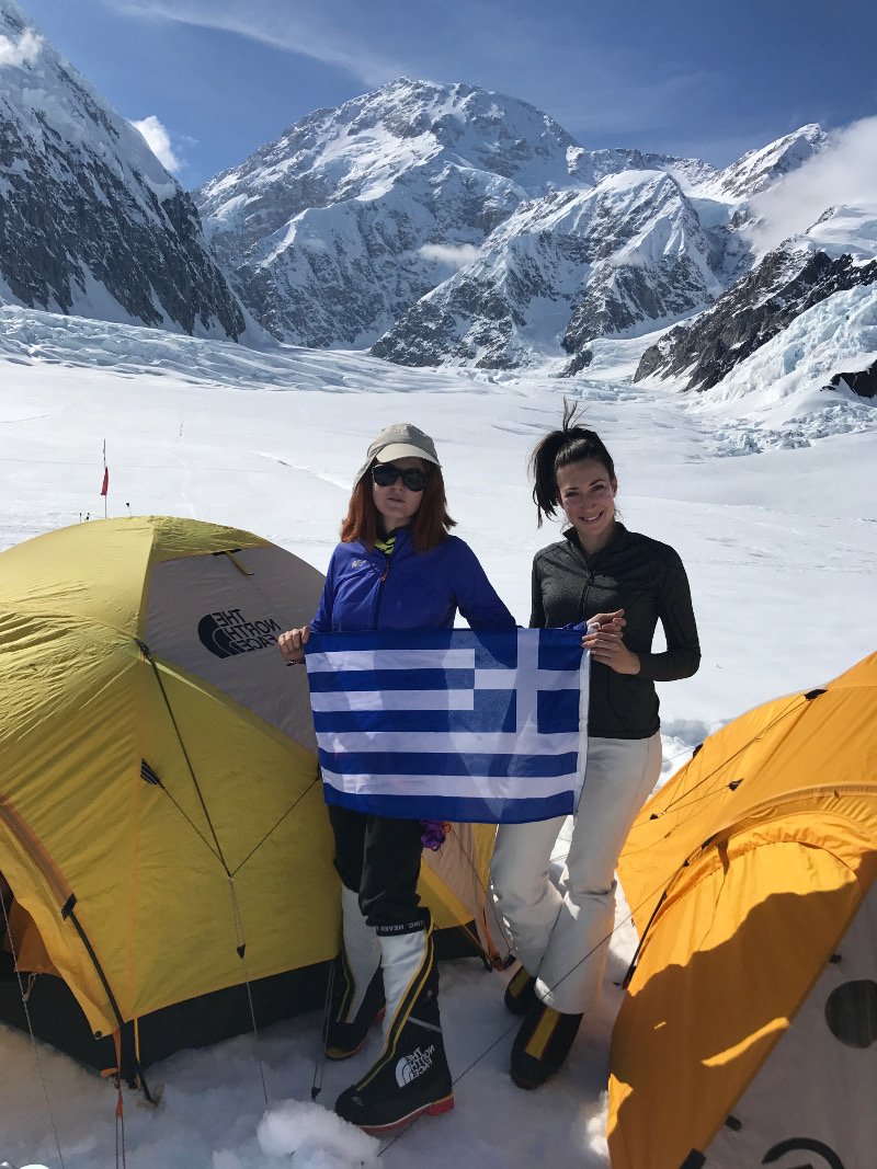 Στην υψηλότερη κορυφή της Αλάσκας ανέβηκαν για πρώτη φορά δύο Ελληνίδες [εικόνες] | iefimerida.gr 1