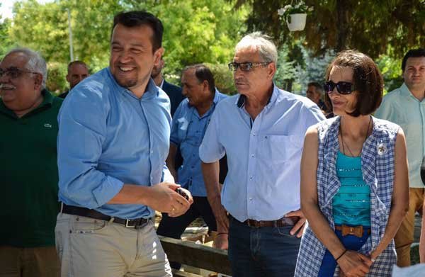 Ο χορός του Νίκου Παππά στην Κοζάνη [εικόνες] | iefimerida.gr 1