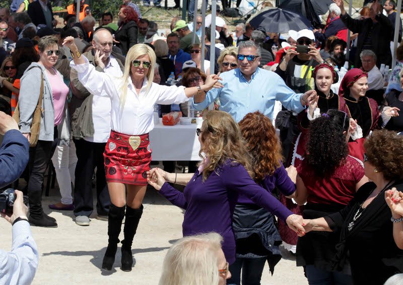 Αυτό το ζευγάρι θέλει να ανέβει στον «θρόνο» της Αθήνας! [εικόνες] | iefimerida.gr 3