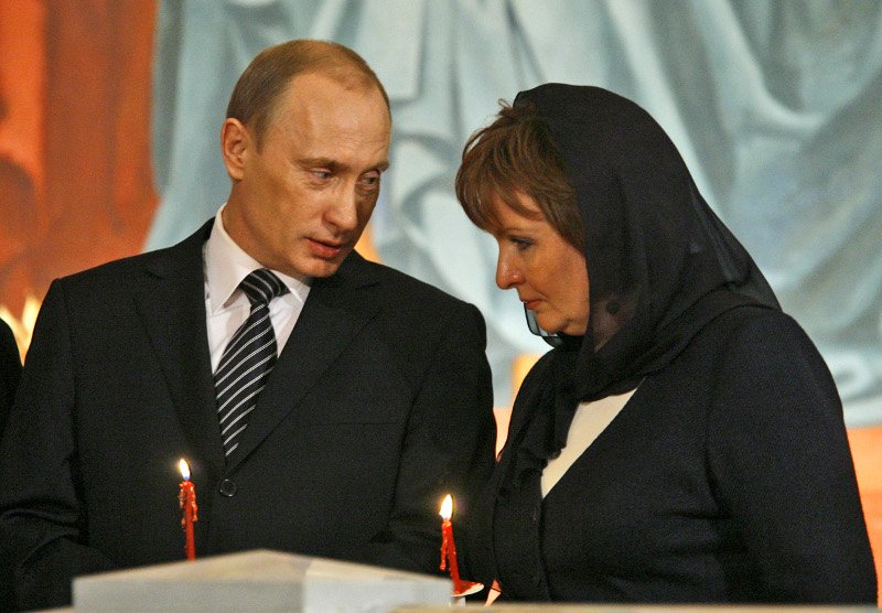 Η μυστηριώδης ζωή της πρώην συζύγου του Πούτιν -Μισούσε τον ρόλο της «πρώτης κυρίας» της Ρωσίας [εικόνες] | iefimerida.gr 0