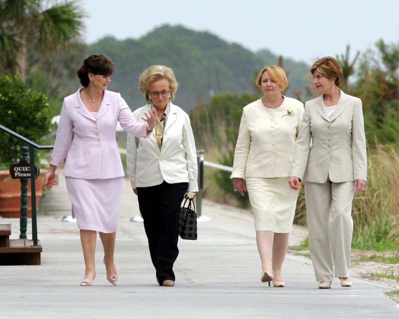 Η μυστηριώδης ζωή της πρώην συζύγου του Πούτιν -Μισούσε τον ρόλο της «πρώτης κυρίας» της Ρωσίας [εικόνες] | iefimerida.gr 6