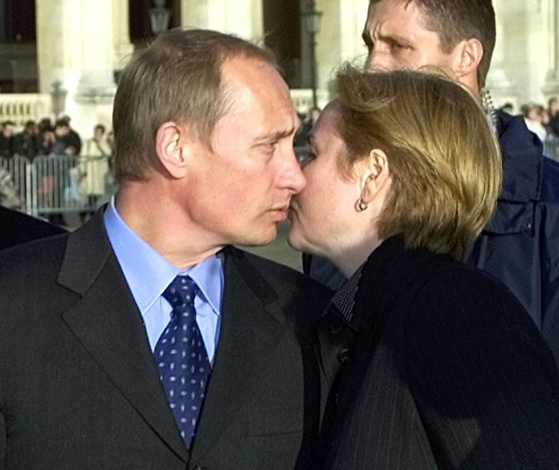 Η μυστηριώδης ζωή της πρώην συζύγου του Πούτιν -Μισούσε τον ρόλο της «πρώτης κυρίας» της Ρωσίας [εικόνες] | iefimerida.gr 2