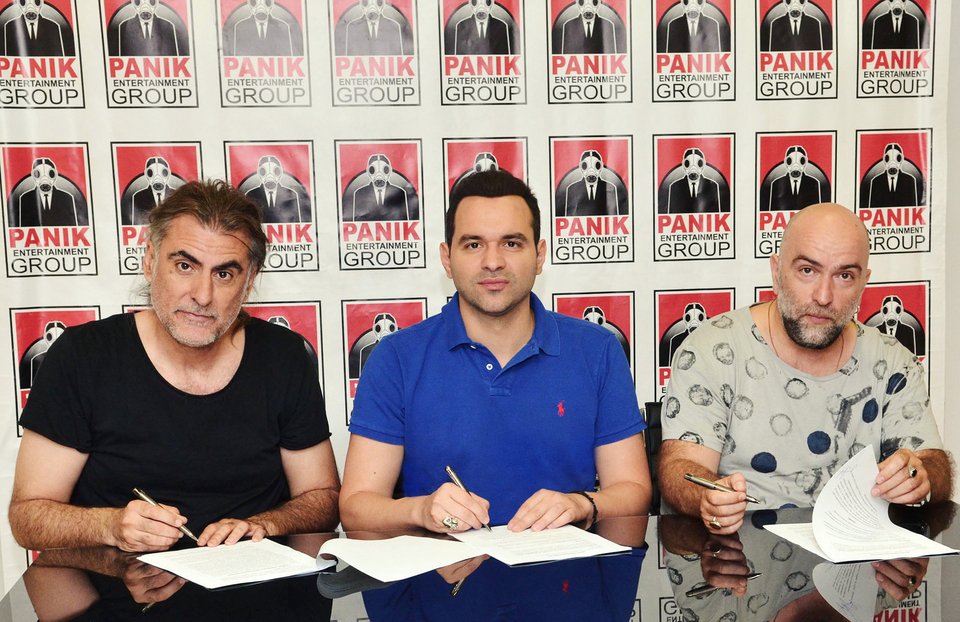 Οι ΠΥΞ ΛΑΞ ξανά στο στούντιο -Νέος δίσκος για τα 30 τους χρόνια στο τραγούδι [εικόνες]  | iefimerida.gr 0