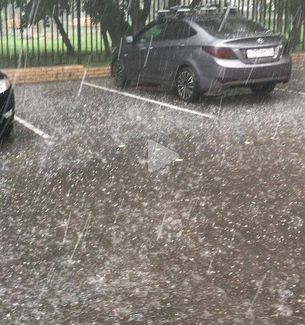 Χάος στη Μόσχα από την «καταιγίδα του αιώνα» -Βροχές και χαλάζι [εικόνες & βίντεο]  | iefimerida.gr 2