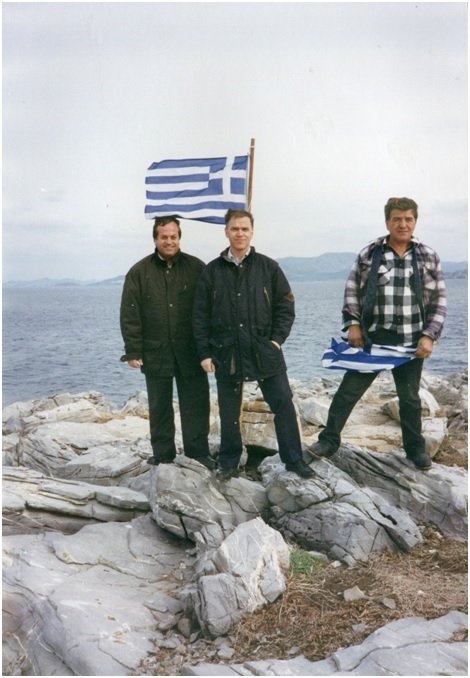 Πρόστιμο 50.000 ευρώ στον πρώην δήμαρχο Καλύμνου γιατί πλήρωνε βοσκό να πηγαίνει στα Ιμια [βίντεο]  | iefimerida.gr 1