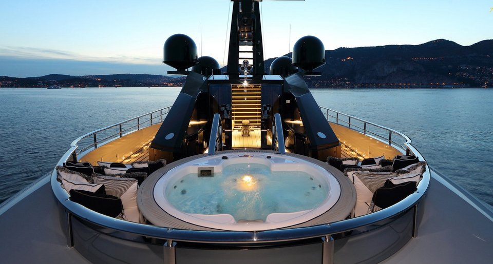 Η Γιάννα Αγγελοπούλου στην Ιθάκη με το νέο, εντυπωσιακό της γιοτ [εικόνες] | iefimerida.gr 6