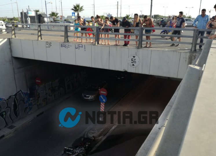 Σοκαριστικές εικόνες από τροχαίο στον Αλιμο: Νεκρός 32χρονος μοτοσικλετιστής [βίντεο] | iefimerida.gr 7