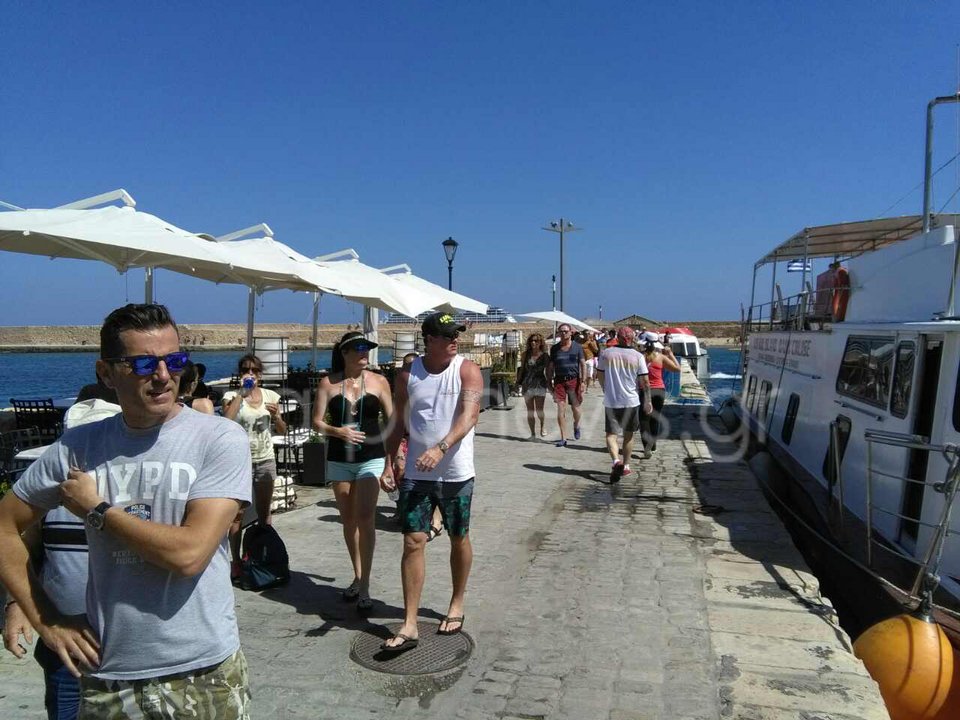 6 Ελληνες στο κρουαζιερόπλοιο των οργίων -Ομαδικό σεξ και χορός 24 ώρες το 24ωρο [εικόνες] | iefimerida.gr 0