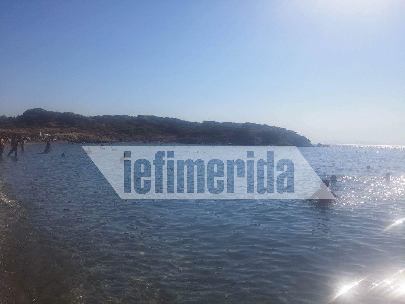 Τουρνουά ρακέτας στην Ανάβυσσο! Πώς τείνει να εξελιχθεί σε... νέο εθνικό σπορ [εικόνες & βίντεο] | iefimerida.gr 1