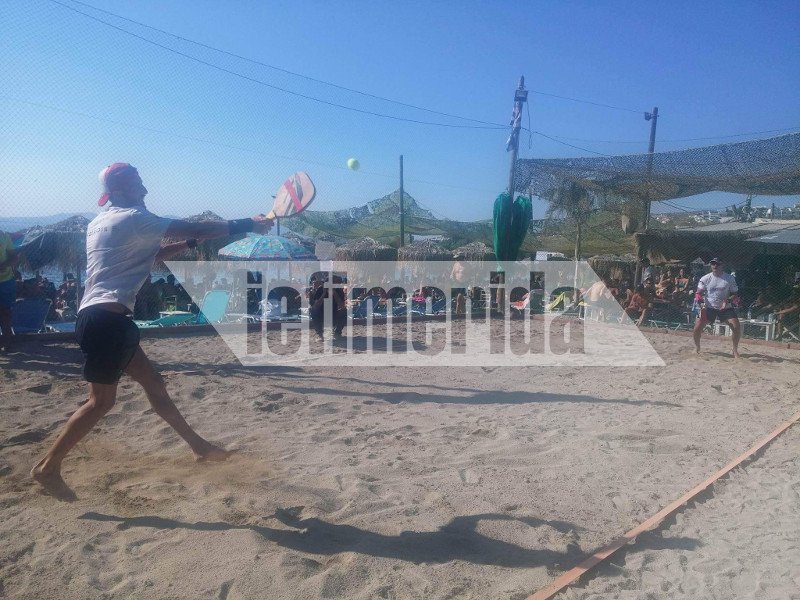 Τουρνουά ρακέτας στην Ανάβυσσο! Πώς τείνει να εξελιχθεί σε... νέο εθνικό σπορ [εικόνες & βίντεο] | iefimerida.gr 3