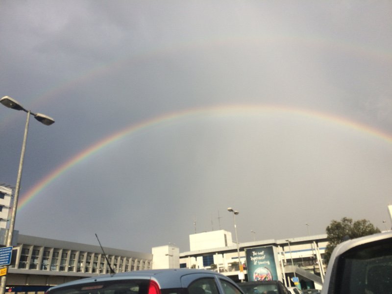 Μετά την καταιγίδα που σάρωσε την Αττική βγήκε το ουράνιο τόξο [εικόνες] | iefimerida.gr 0