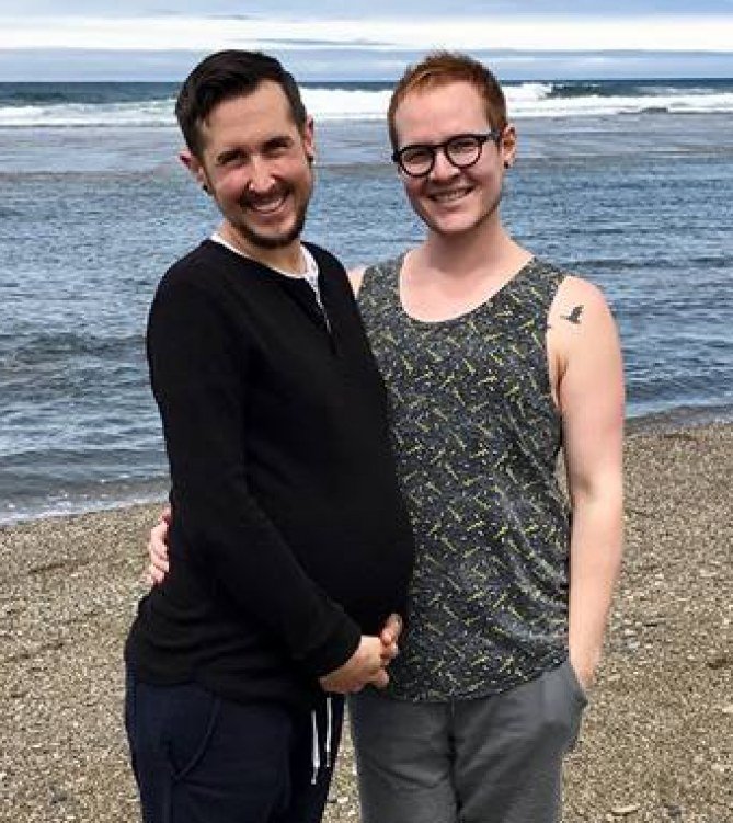 Η περίπτωση του Τρίσταν Ρις, τρανσέξουαλ που θα γεννήσει την Παρασκευή [εικόνες] | iefimerida.gr 2