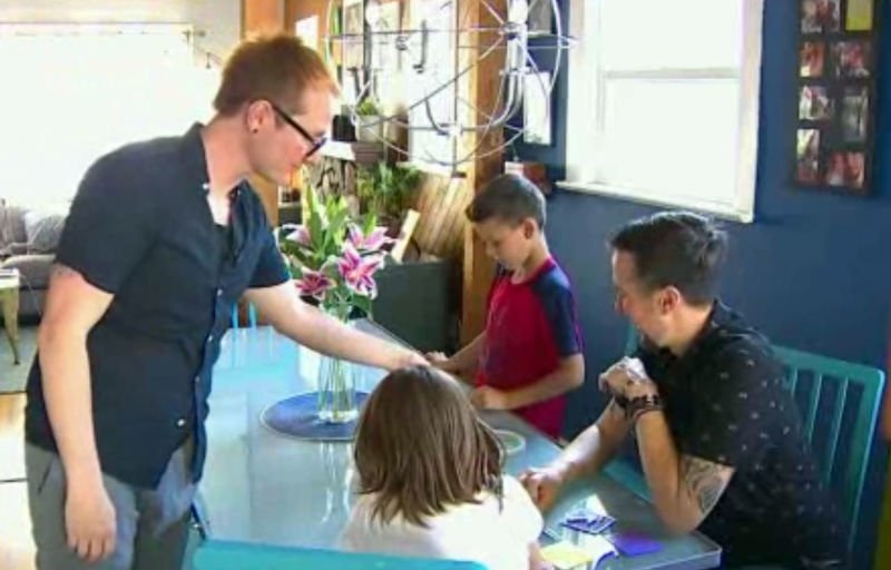 Η περίπτωση του Τρίσταν Ρις, τρανσέξουαλ που θα γεννήσει την Παρασκευή [εικόνες] | iefimerida.gr 3