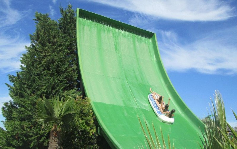 Τέσσερα ελληνικά waterparks στα κορυφαία της Ευρώπης -Νεροτσουλήθρες, πισίνες και διασκέδαση [εικόνες] | iefimerida.gr 6