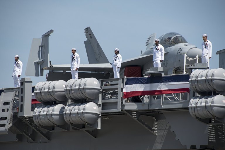 Το νέο αεροπλανοφόρο-θηρίο των ΗΠΑ μπορεί να πλέει 20 χρόνια χωρίς ανεφοδιασμό! [εικόνες] | iefimerida.gr 4