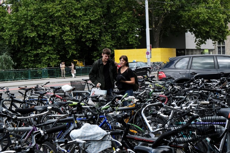 Καλοκαίρι στη Ζυρίχη... Να γιατί η Ελλάδα είναι η καλύτερη χώρα στον κόσμο [εικόνες] | iefimerida.gr 5