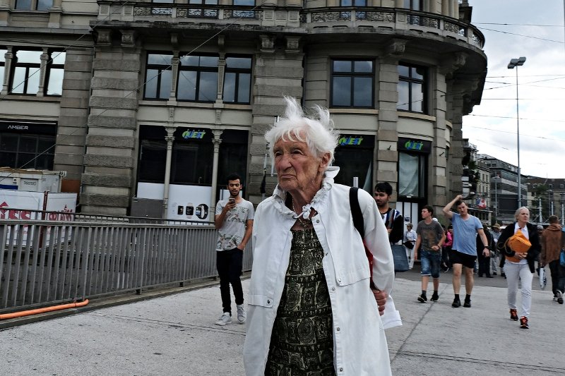 Καλοκαίρι στη Ζυρίχη... Να γιατί η Ελλάδα είναι η καλύτερη χώρα στον κόσμο [εικόνες] | iefimerida.gr 6