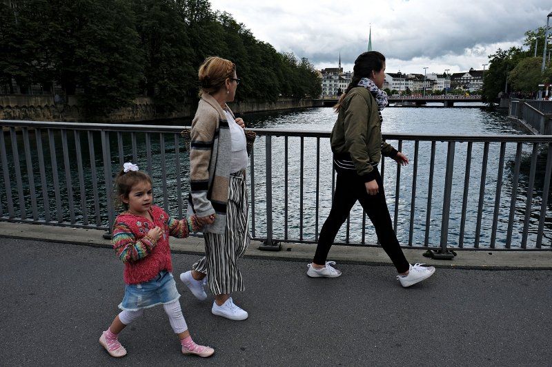 Καλοκαίρι στη Ζυρίχη... Να γιατί η Ελλάδα είναι η καλύτερη χώρα στον κόσμο [εικόνες] | iefimerida.gr 3