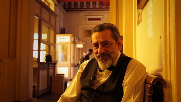 O Τάσος Mπουλμέτης κάνει ταινία τον θρίαμβο της ΑΕΚ το 1968 [εικόνες & βίντεο] | iefimerida.gr 2