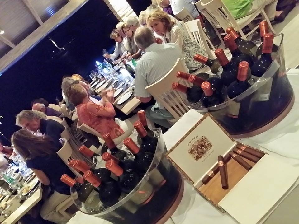 Πώς η ταβέρνα της Τούλας στην Κέρκυρα έκανε δημοσιογράφο της Daily Mail να αλλάξει άποψη για την ελληνική κουζίνα | iefimerida.gr 3