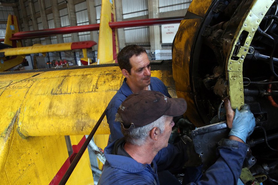 Από 4 έως 6 Canadair πετούν σε όλη τη χώρα -Καθυστερήσεις και ολιγωρία | iefimerida.gr 3
