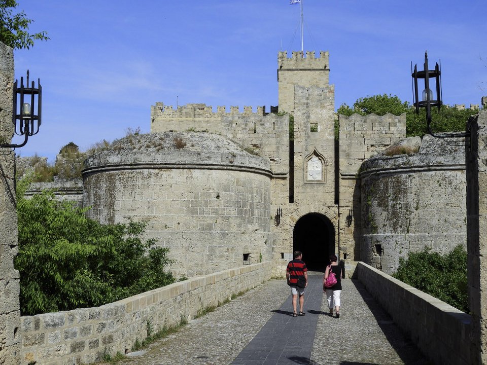 Σχέδιο για ανάδειξη και προστασία της Μεσαιωνικής πόλης της Ρόδου [εικόνες]  | iefimerida.gr 0